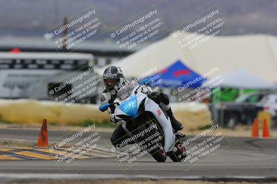 media/Jan-15-2023-SoCal Trackdays (Sun) [[c1237a034a]]/Turn 2 Set 2 (1155am)/